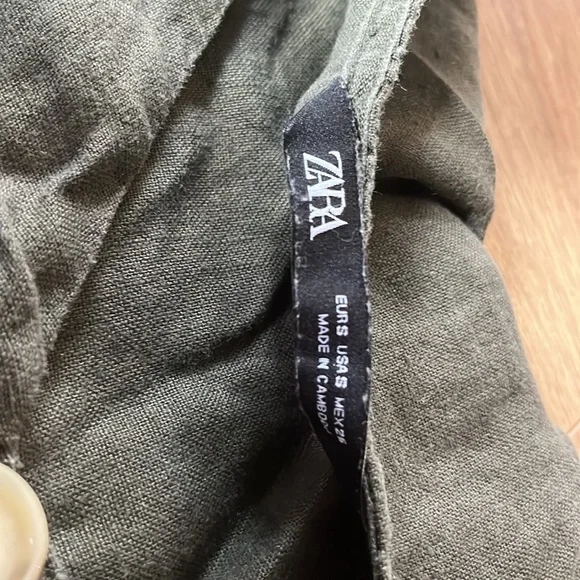 V neck - Picture 3 of 3